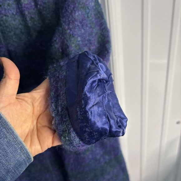 Vintage Bromley Petite Wool Coat -see Measurements - Picture 9 of 11